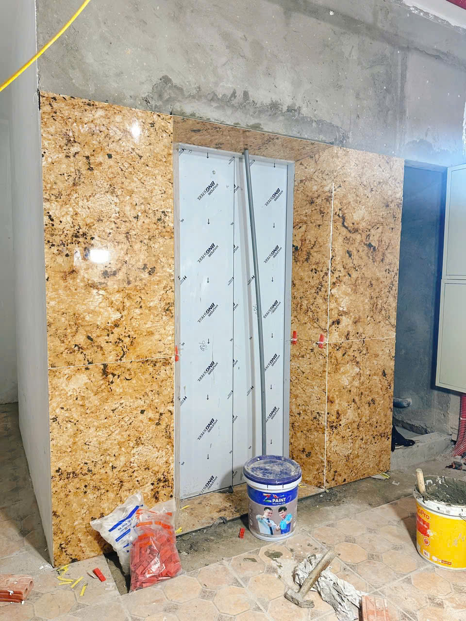 Top mẫu gạch ốp thang máy đẹp được ưa chuộng hiện nay